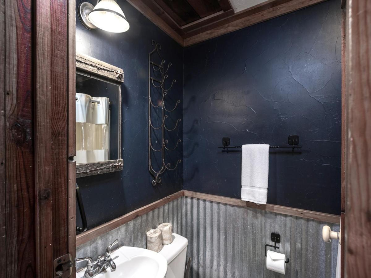 Apache Village 3, Queen Bed, Midtown, Sleeps 2 Ruidoso Exterior foto