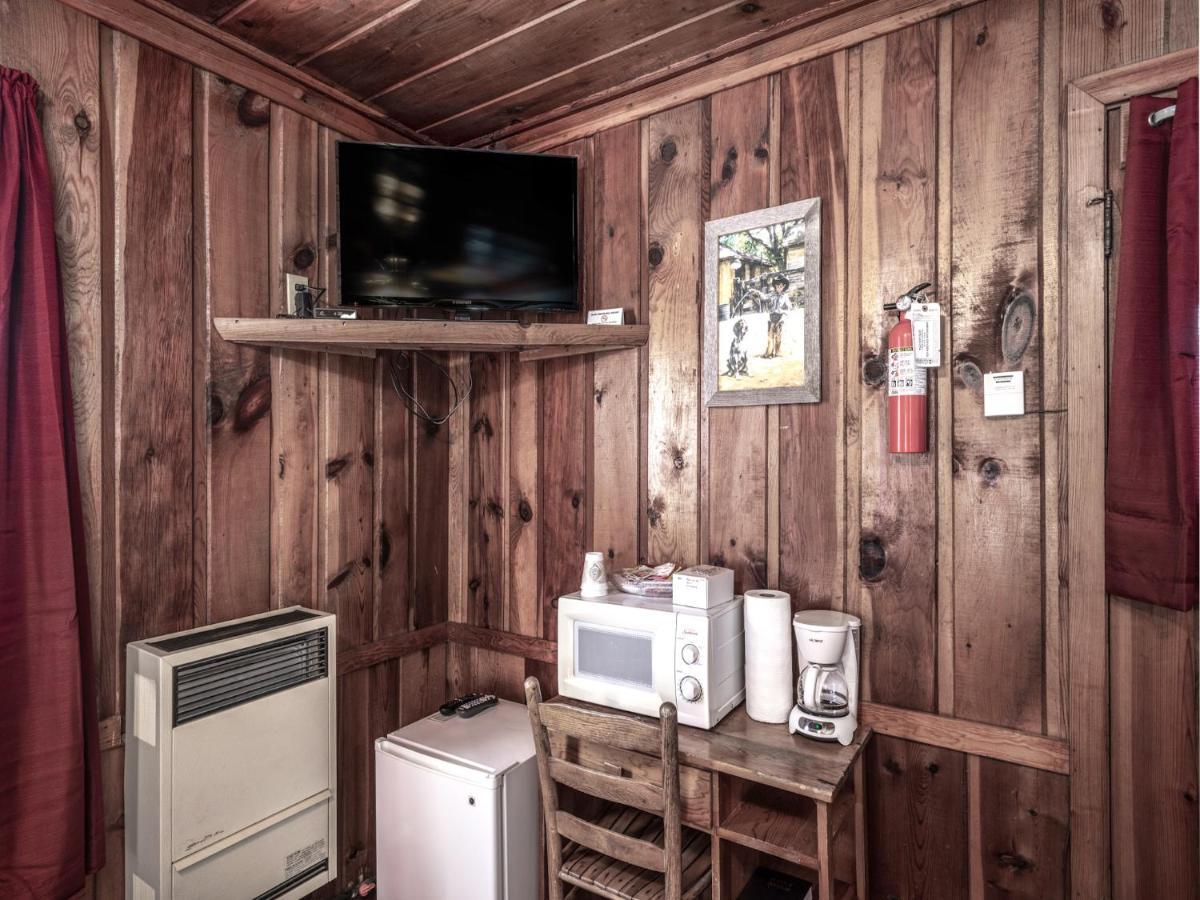 Apache Village 3, Queen Bed, Midtown, Sleeps 2 Ruidoso Exterior foto